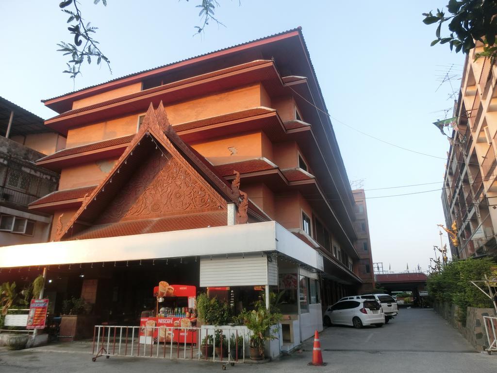 Ayutthaya Thenee Hotel Экстерьер фото